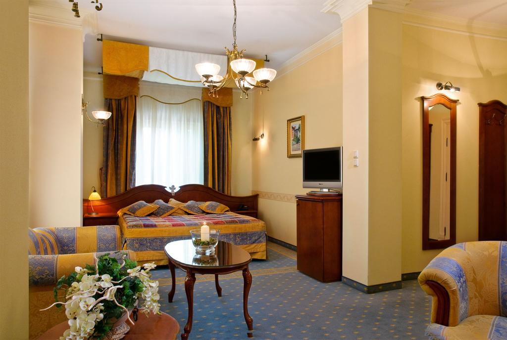 Hotel Aleksander Włocławek Eksteriør billede